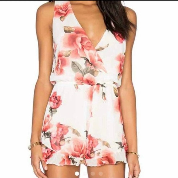 🆕 Show Me Your Mumu Romper - Picture 2 of 6